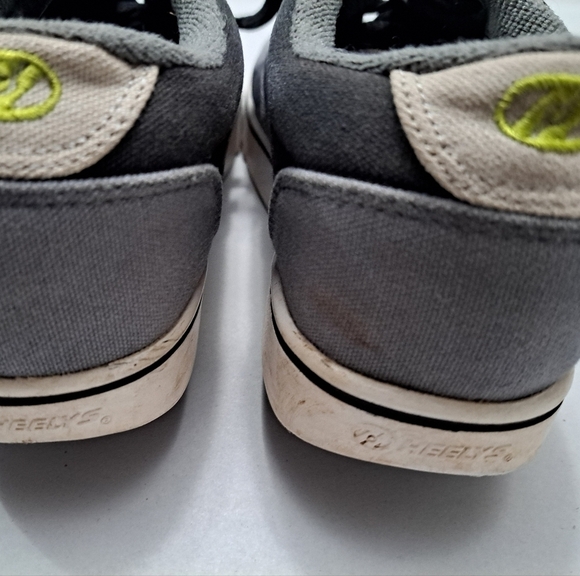 Heelys Launch Canvas Sneaker/Skates   Youth Size 3 - Picture 5 of 11